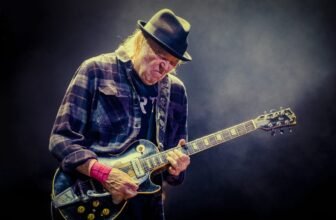Neil Younger Again on Spotify After Joe Rogan Boycott